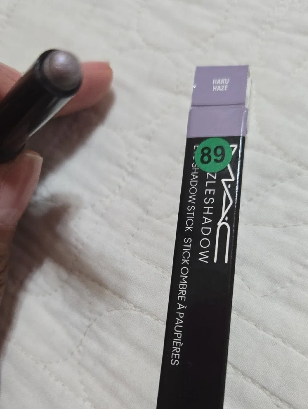 MAC Eyeshadow Stick - Lavender Cap with Shimmery Lilac Tip